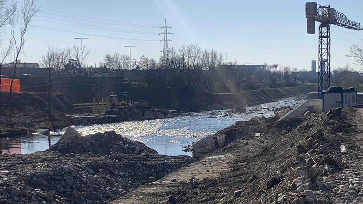 I canali di compensazione limiteranno dispersione e consumi d’acquaLa corrente del fiume Mella produrrà energia pulita I lavori per la realizzazione dell’innovativa centrale idroelettrica 