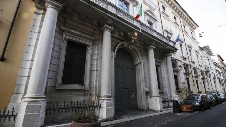 Palazzo Bargnani in via Matteotti è di proprietà del Broletto. Ora ospita gli archivi della «Vetrina» e quelli della Fondazione MIcheletti