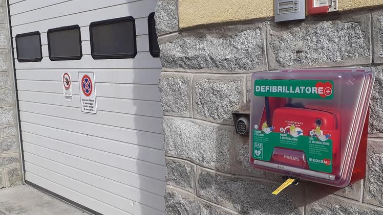 Edolo  Il defibrillatore piazzato all’esterno della sede dei vigili del fuoco
