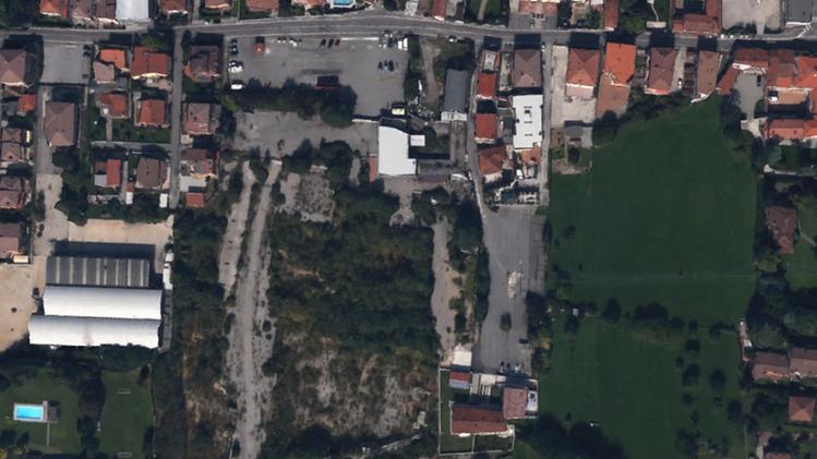 Nave  Una fotografia aerea dell’area industriale dismessa della ex Afim: una delle bombe ecologiche del territorio