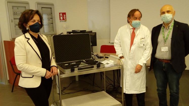 La consegna  del nuovo strumento diagnostico per l’ospedale di Esine