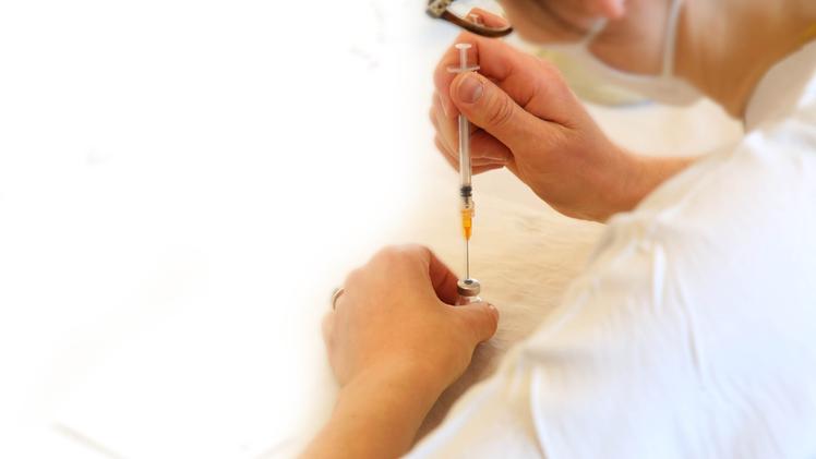 La preparazione di una dose di vaccino