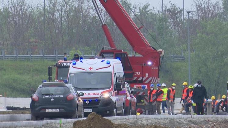 Il cantiere di Alessandria teatro della tragedia costata la vita al padre di famiglia residente a Chiari deceduto dopo una caduta da 10 metri