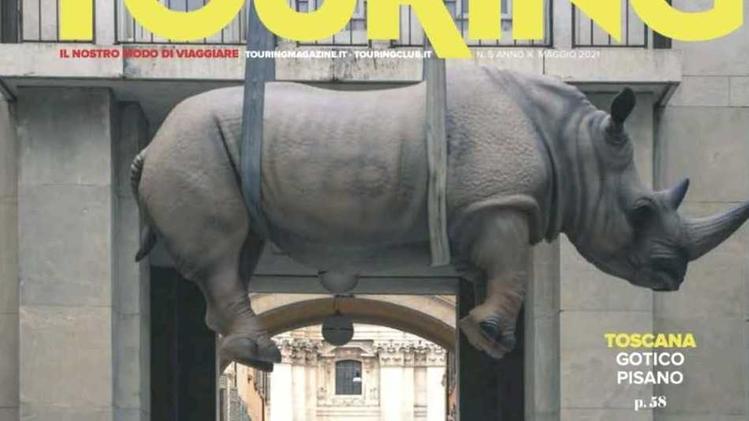La chiesa di Santa Maria della Carità a Brescia in occasione di un concerto ospitato nell’ambito della Festa dell'Opera, tre anni faLa copertina della rivista «Touring» con il rinoceronte di Bombardieri