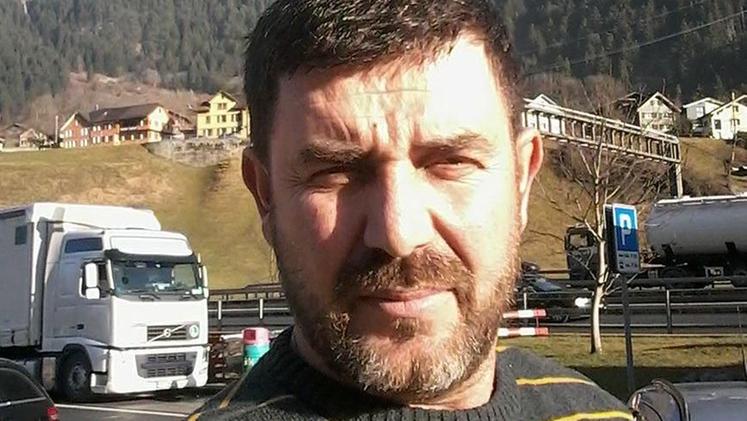 L’operaio  scomparso nel 2018 in Val Cavargna e residente a Edolo ripreso in un cantiereZyber Curri  è stato vittima di un infortunio a 48 anni