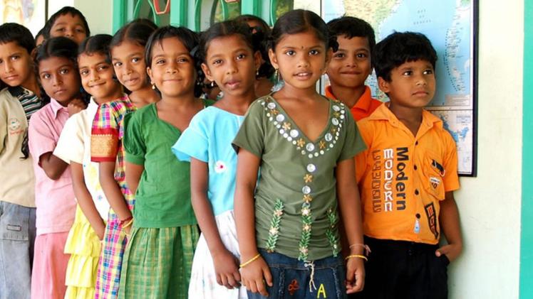 I pediatri impegnati nei progetti consultabili su   ccwwitalia.org assistono gli ospiti di «Daddy’s home» e «Butterfly Hill», nell’Andhra Pradesh, ma la pandemia sta tenendo in sospeso questi interventiNei campus di Buddavaram l’organizzazione fornisce le medicine e l’istruzione: più difficile la situazione negli slum