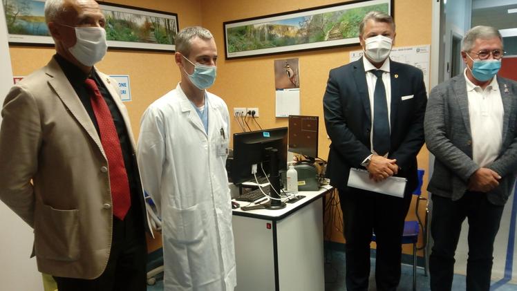 La presentazione delle nuove apparecchiature acquistate all’ospedale di Esine grazie alla donazione di 20 mila euro del Lions club