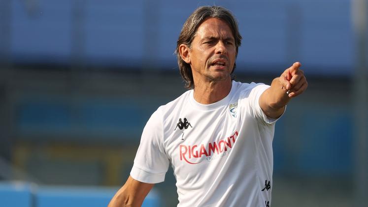 L’esultanza dei biancazzurri dopo il successo ottenuto contro il Cosenza allo stadio Rigamonti col punteggio di 5-1: l’operazione-rilancio ha come obiettivo la Serie A AGENZIA FOTOLIVEFilippo Inzaghi: allenatore del Brescia da 3 mesi, ha già vinto il campionato di Serie B con il Benevento FOTOLIVE