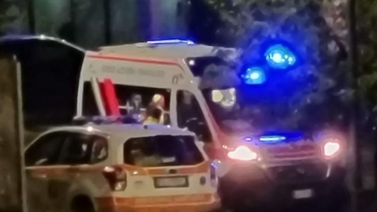 Travagliato  Ambulanza e automedica sul luogo del parto «stradale»
