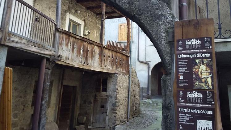 Gianico  uno scorcio della Cà de Janech, un edificio rurale risalente al ’500 oggi disabitato e in condizioni di degrado