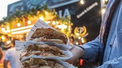 Grande abbuffata di cibo da strada al Festival dello street food 