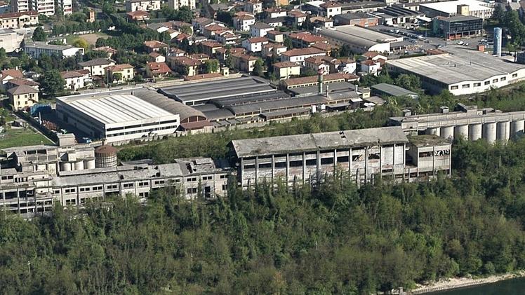 Il complesso ex Italcementi a Palazzolo: qui sorgerà la nuova Rsa