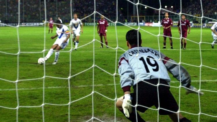 Il rigore di Roberto Baggio il 6 ottobre 2002 in Reggina-Brescia 2-2