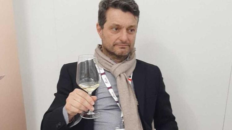 Mattia Vezzola: leader dell’azienda Costaripa di MonigaGilberto  Castoldi