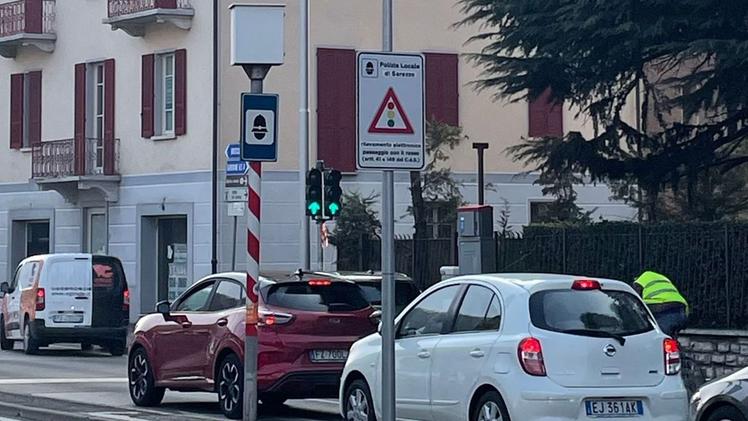 Il semaforo con rilevatore delle infrazioni installato nella località Crocevia di Sarezzo
