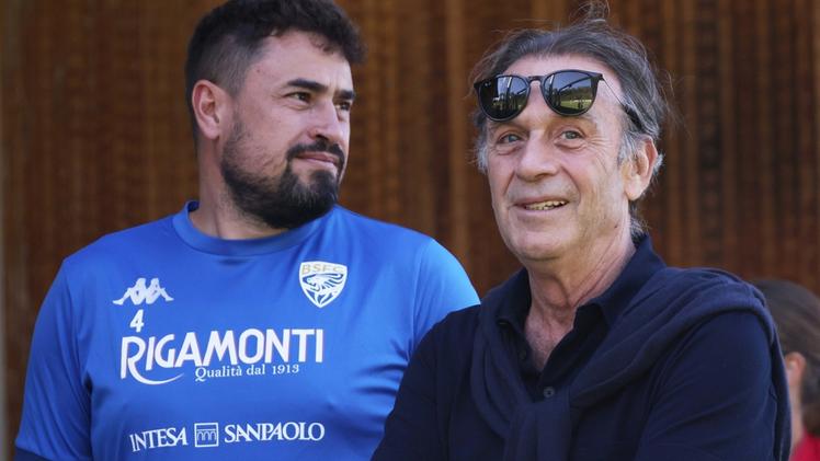 Massimo Cellino e Marco Bonometti dopo il passaggio di proprietàMassimo Cellino , 66 anni, con l’allenatore Pep Clotet, 45