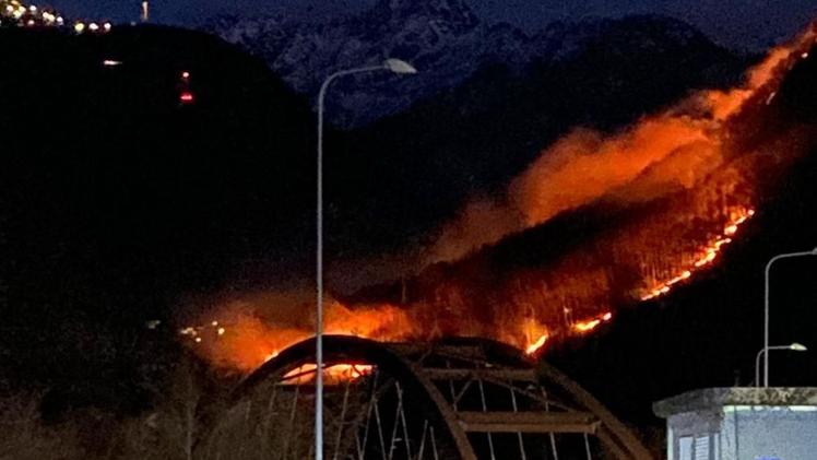 La Comunità montana di Valle Camonica testa la rete della squadre antincendio  boschivo con un’esercitazione
