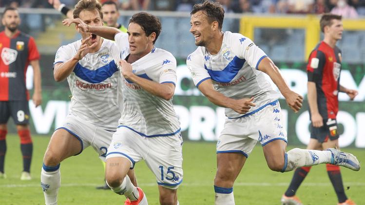 La gioia di Andrea Cistana dopo il gol del pareggio segnato a Marassi: il Brescia riparte dalla prova di Genova
