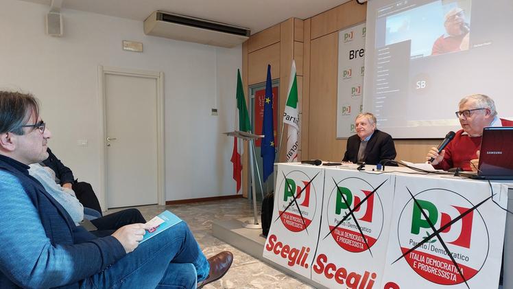 Gianni Cuperlo spiega a Brescia le sue proposte per rilanciare il PdIl candidato alla segreteria nazionale chiede il voto utile ai cittadini e rilancia l’impegno tra la gente