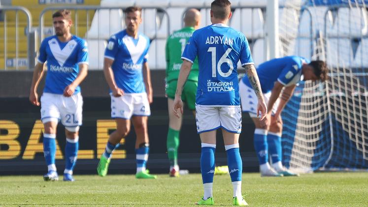 Brescia, altra delusione: il ko col Genoa porta la zona play-out a -4