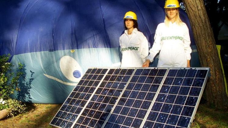 Pannelli fotovoltaici: l’arma vincente per realizzare nei territori le Cer, comunità energetiche rinnovabili