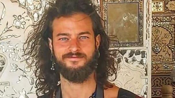 Tiziano Ronchi, 27enne di Sarezzo,  è accusato di avere rubato una reliquia